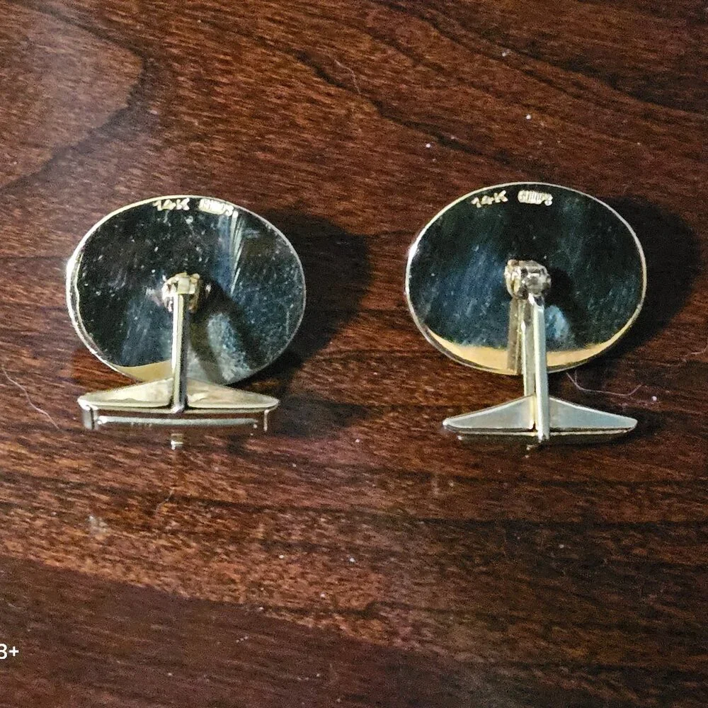 RARE SIGNED VINTAGE ESTATE GUMPS OVAL YELLOW JADE CABOCHON 14K GOLD CUFFLINKS